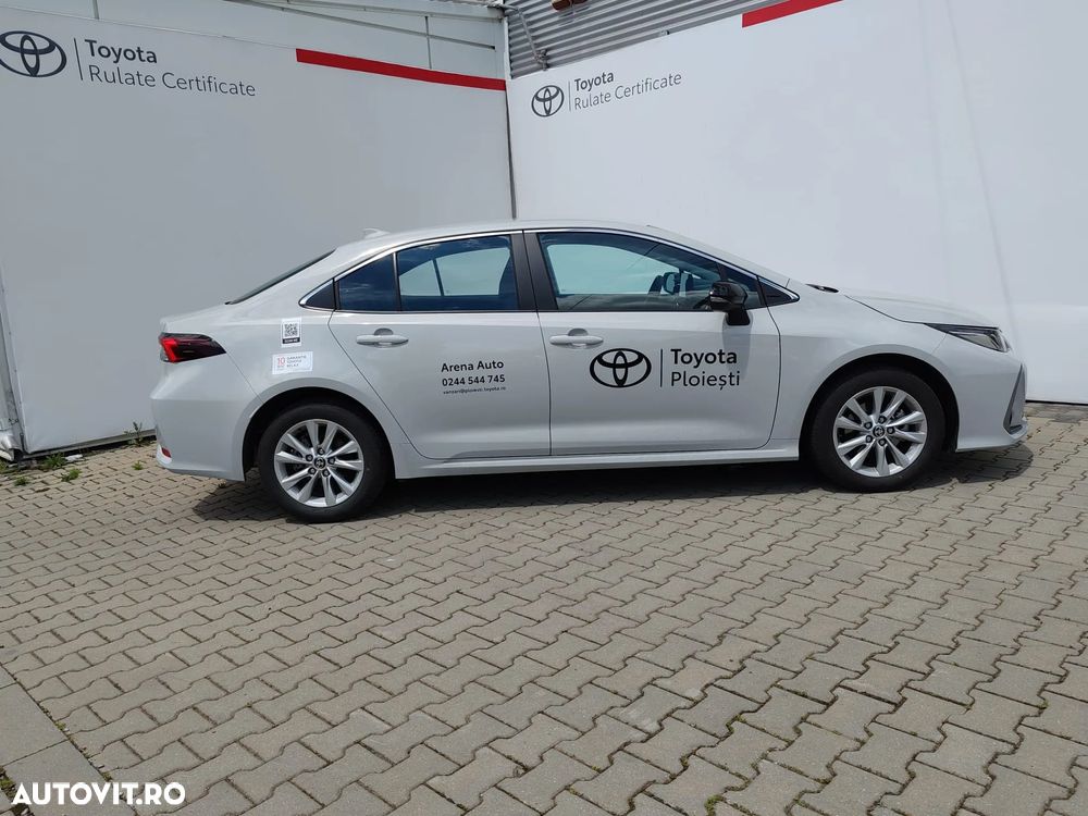 Toyota Corolla Sedan 1.8 HSD Business - 4