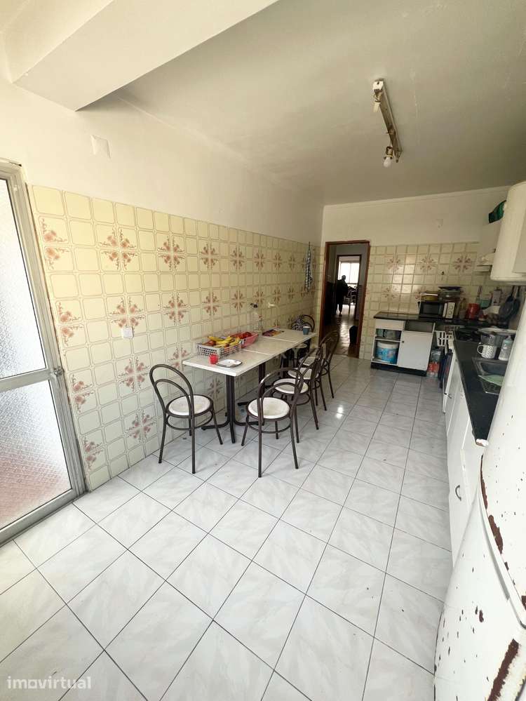 T2 com 87m² | Boas Áreas | 2 Frentes | Zona Calma | Excelente Oportuni - Grande imagem: 4/11