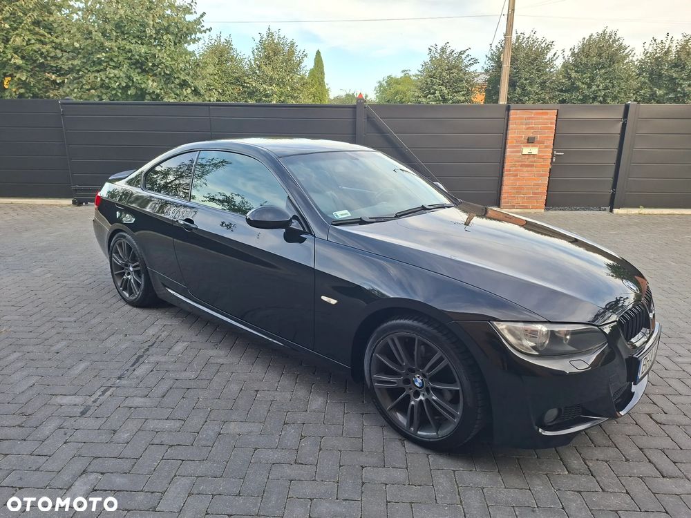 BMW Seria 3 320i M Sport Edition - 1