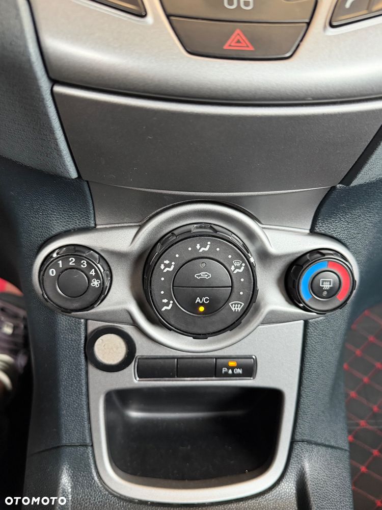 Ford Fiesta 1.4 Sport - 14