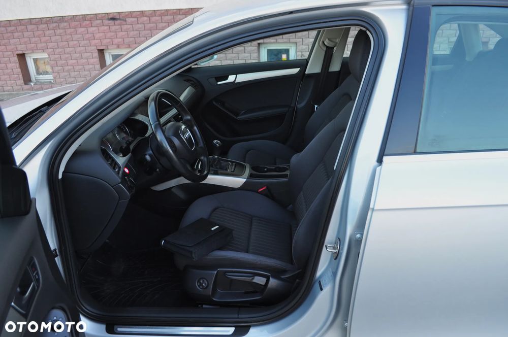 Audi A4 Limousine 1.8 TFSI Attraction - 22