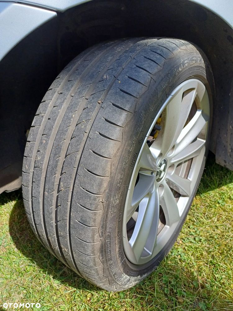 BMW Seria 3 318d - 15