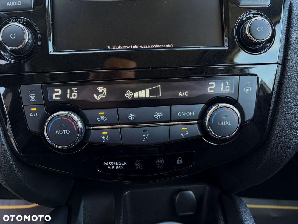 Nissan Qashqai 1.3 DIG-T N-Connecta DCT - 30