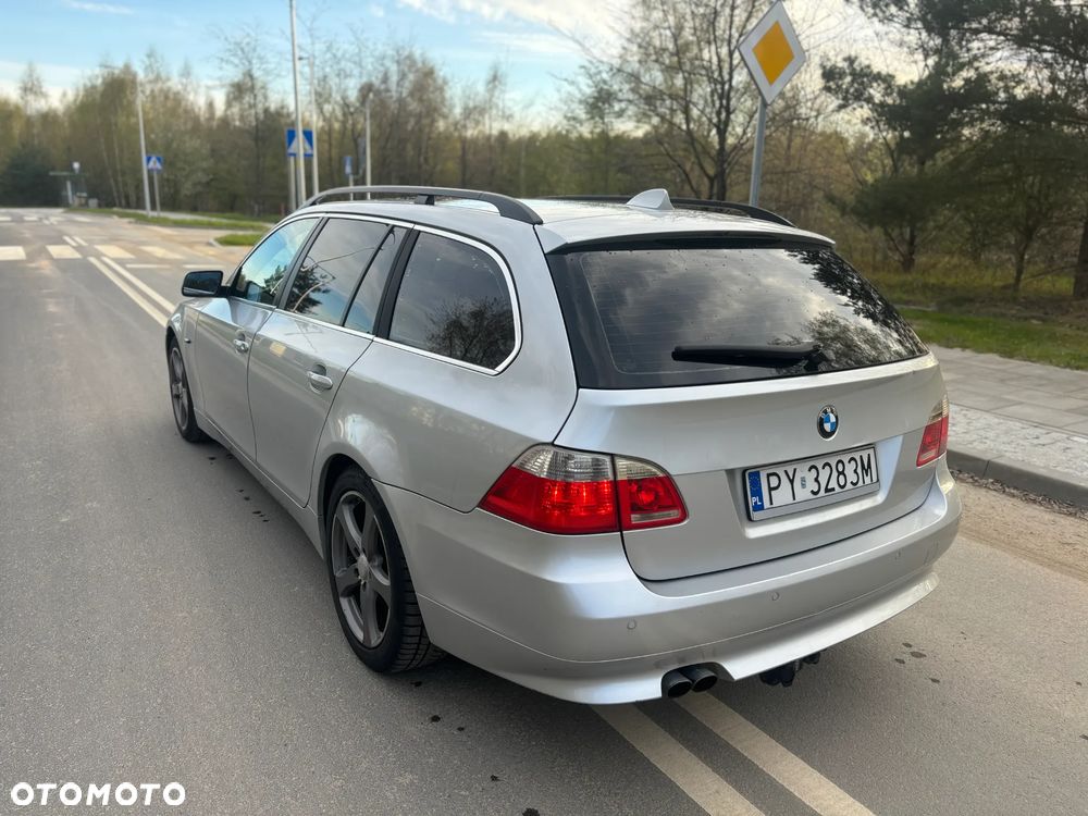 BMW Seria 5 523i - 4