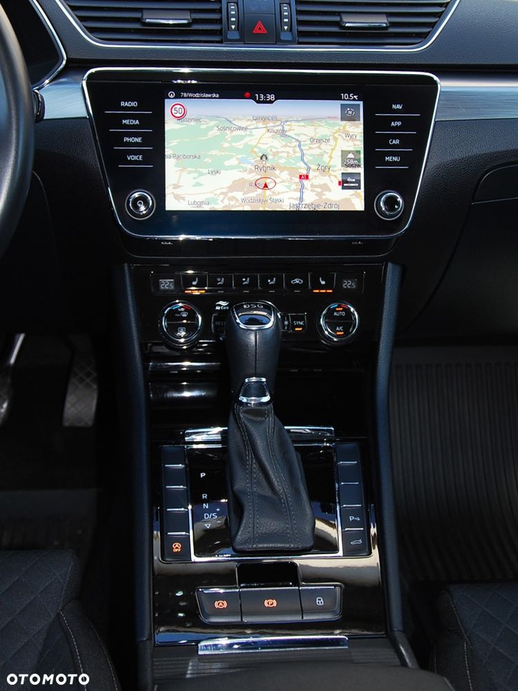Skoda Superb 1.5 TSI Style DSG - 10