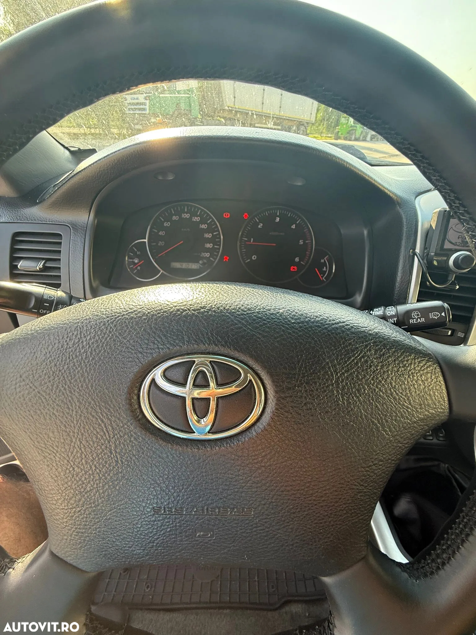 Toyota Land Cruiser - 13