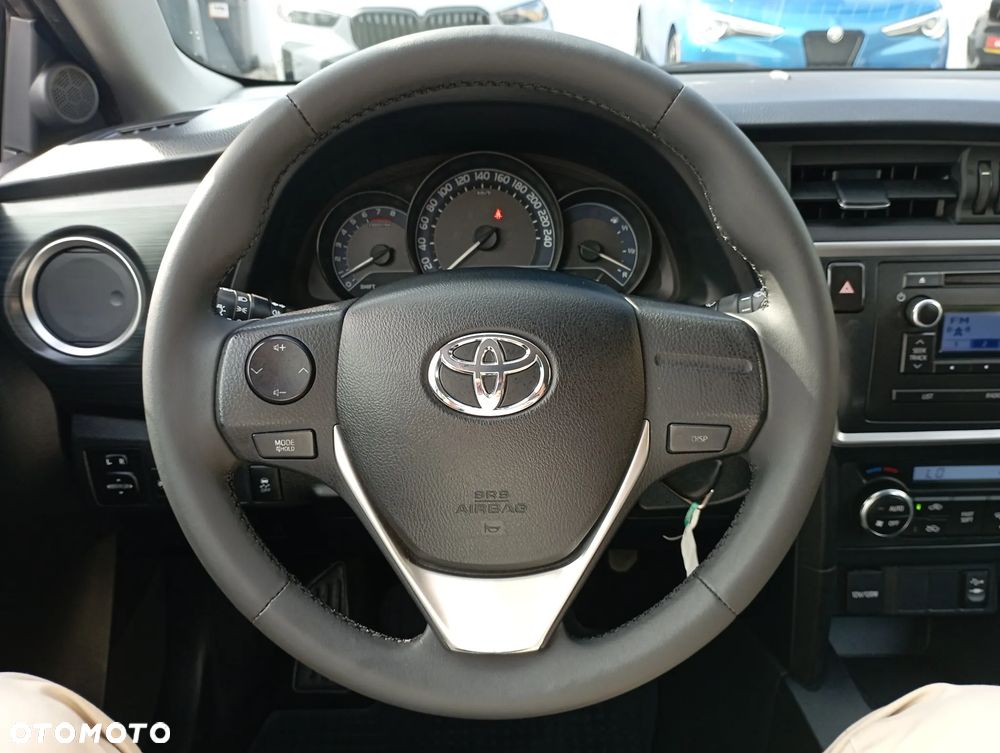Toyota Auris 1.33 VVT-i Life Comfort - 12