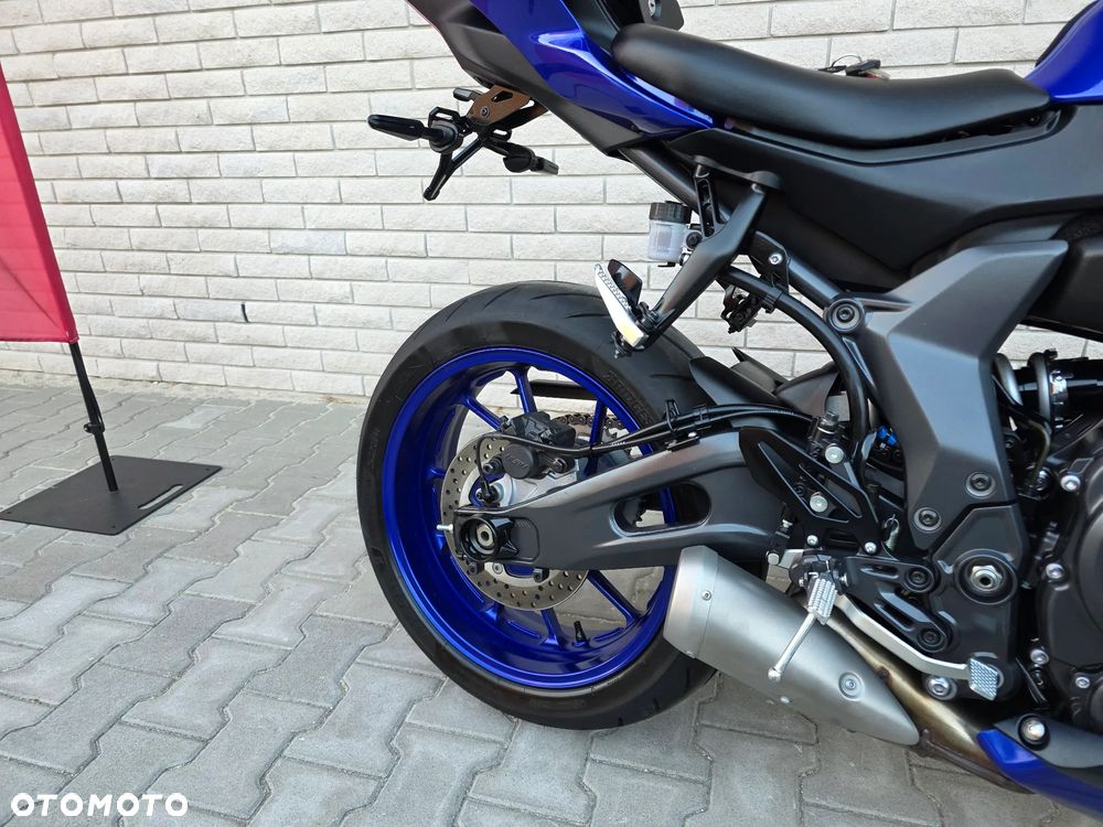 Yamaha R7 - 10