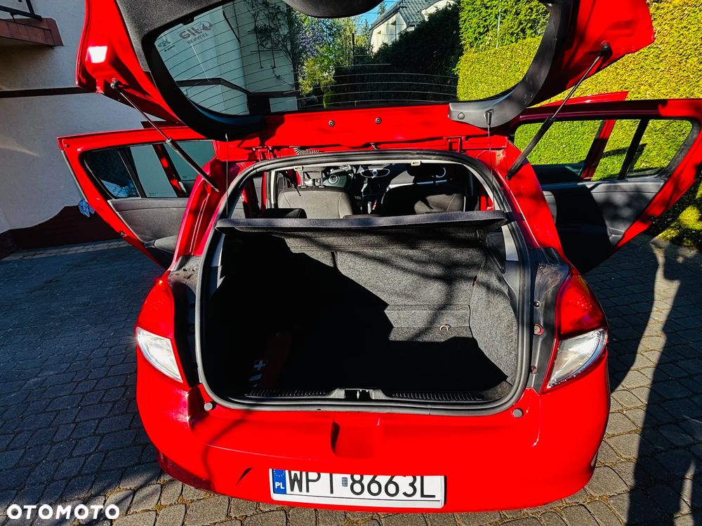 Renault Clio 1.2 16V Alize - 11