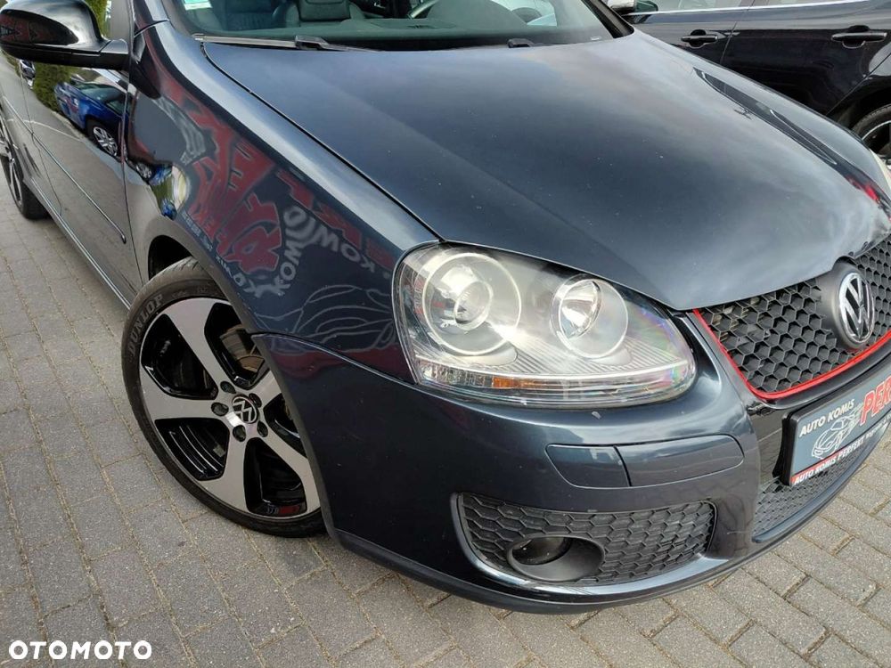 Volkswagen Golf - 5