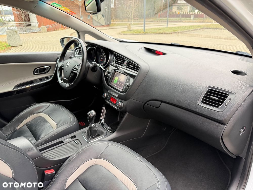 Kia Ceed 1.0 T-GDI ISG Vision - 18