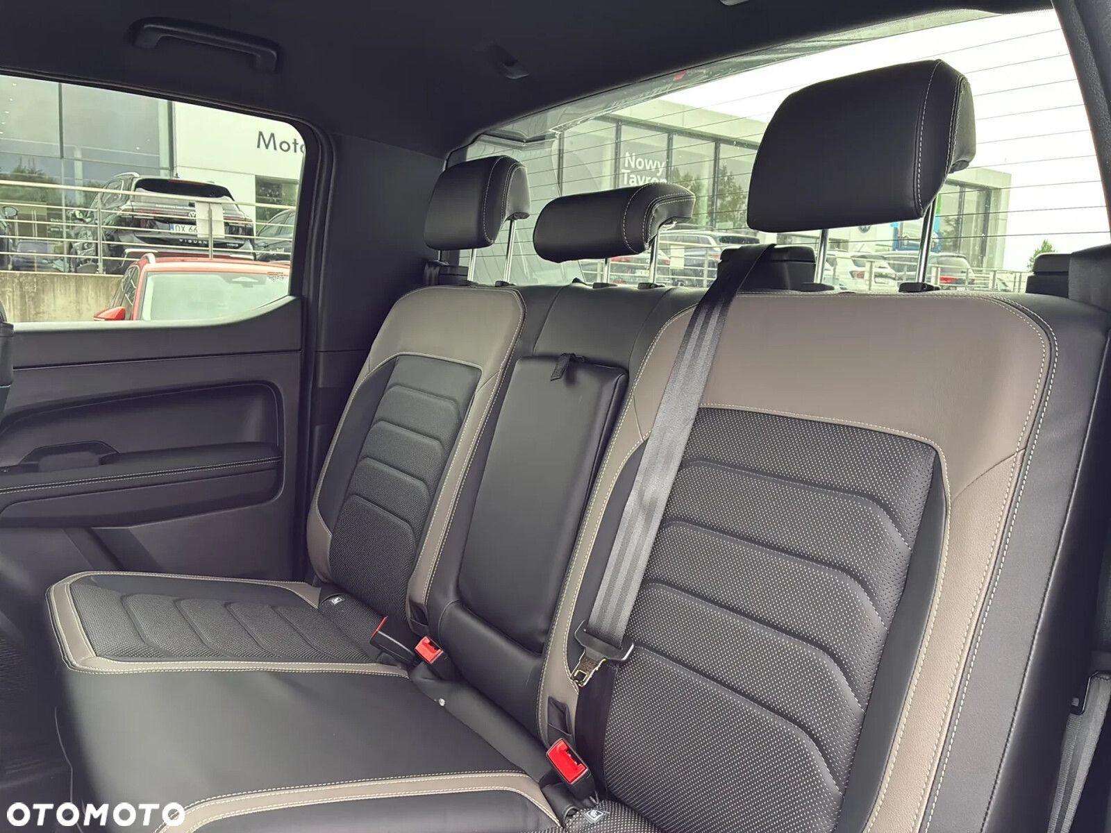 Volkswagen Amarok 3.0 V6 TDI 4Mot Aventura - 15