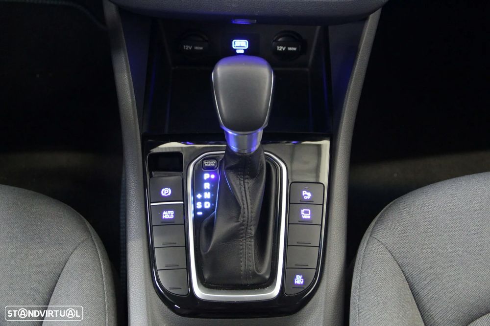 Hyundai Ioniq 1.6 GDI PHEV - 13