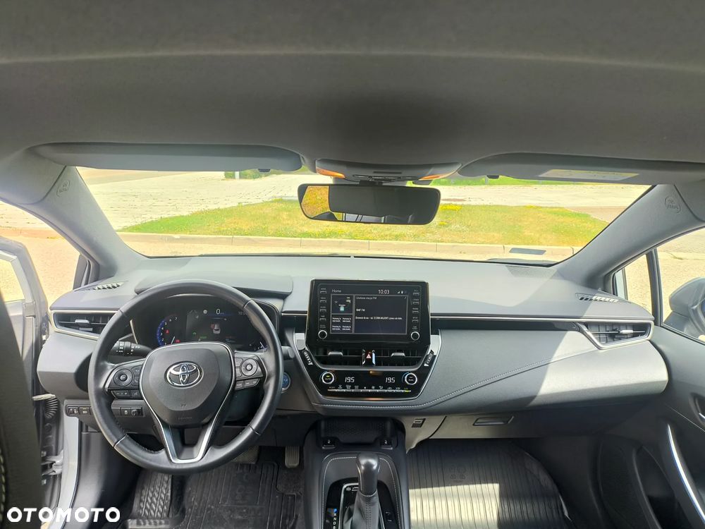 Toyota Corolla 1.8 Hybrid Comfort - 29