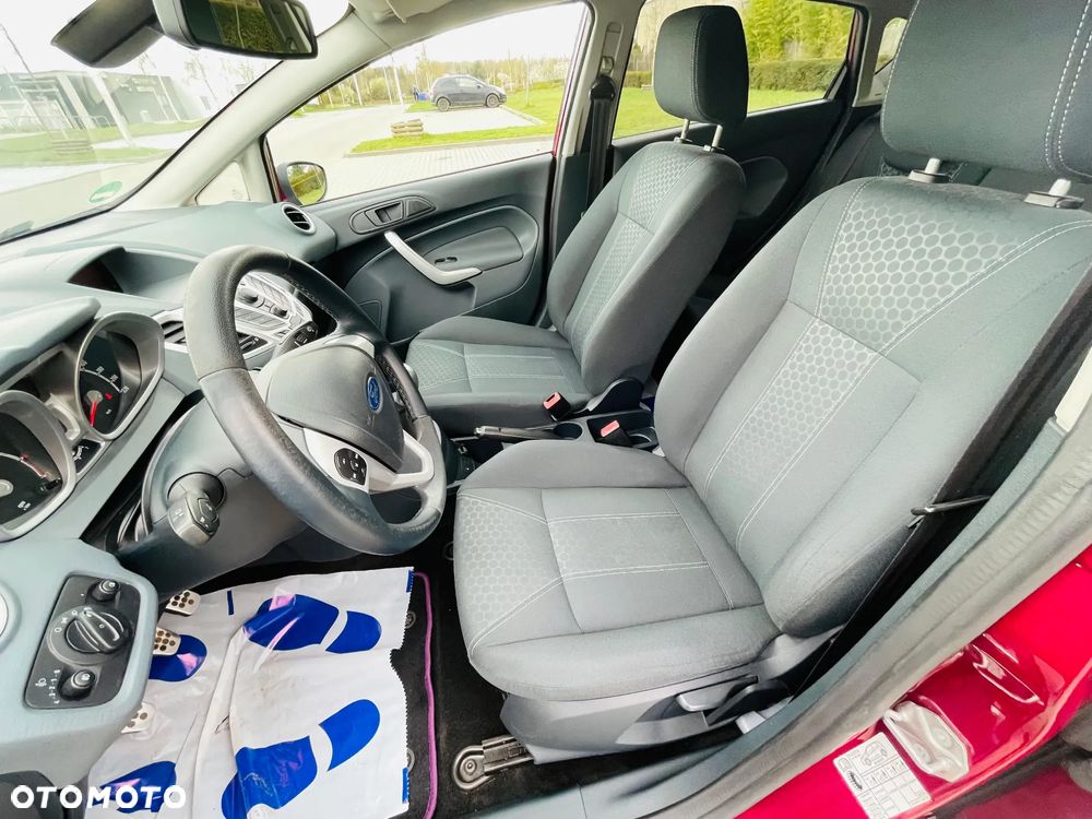 Ford Fiesta 1.6 Ti-VCT Titanium - 12