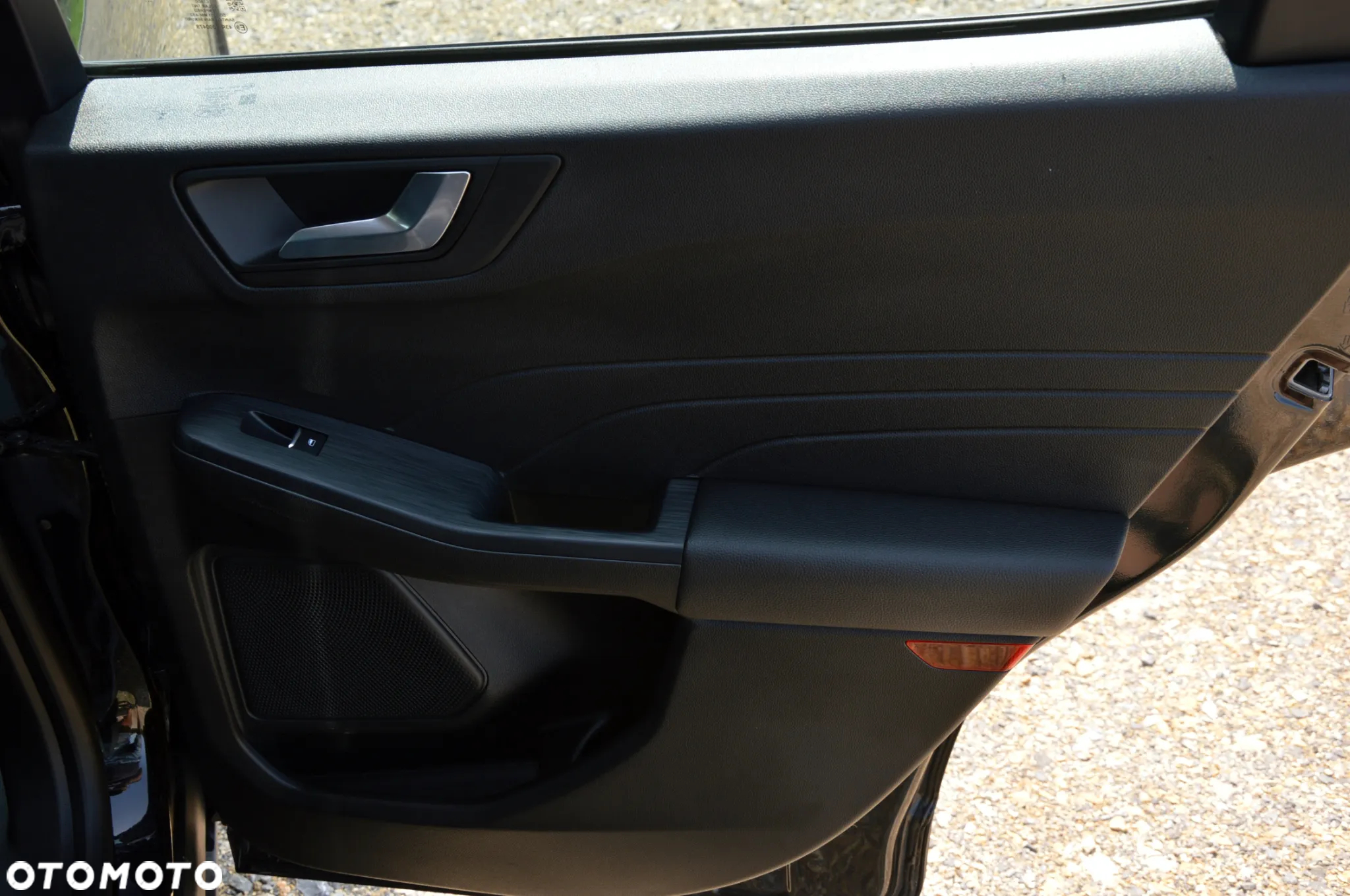 Ford Kuga 2.5 Duratec FHEV TITANIUM - 25