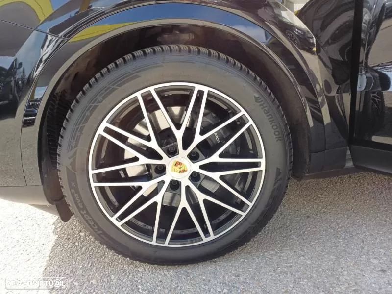 Porsche Cayenne Coupé E-Hybrid - 6
