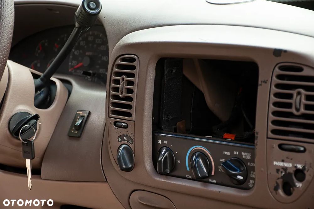 Ford F150 - 18