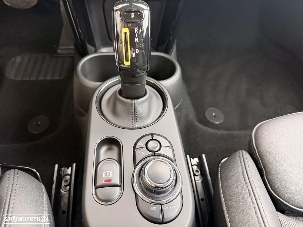 MINI 3 Portas Cooper SE - 17