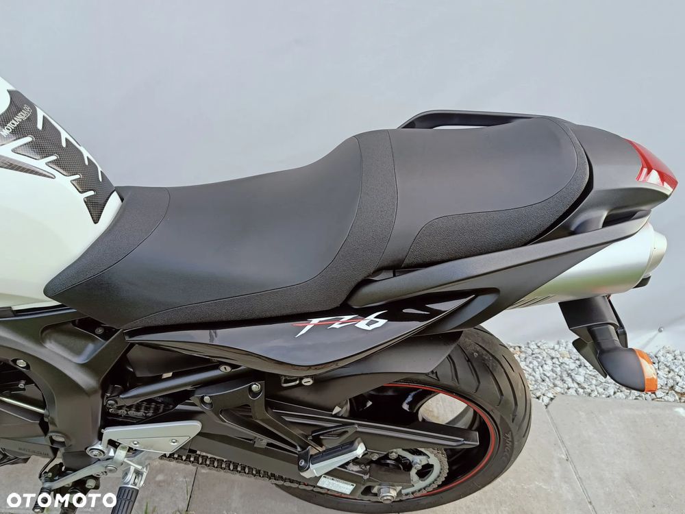 Yamaha FZ6 - 17