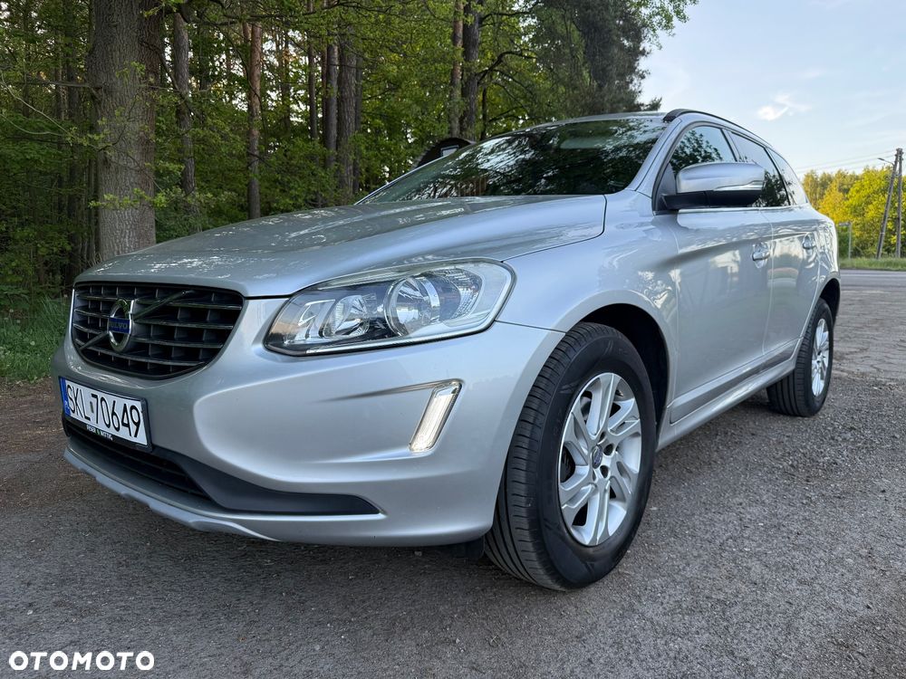 Volvo XC 60 D3 Geartronic Momentum - 27