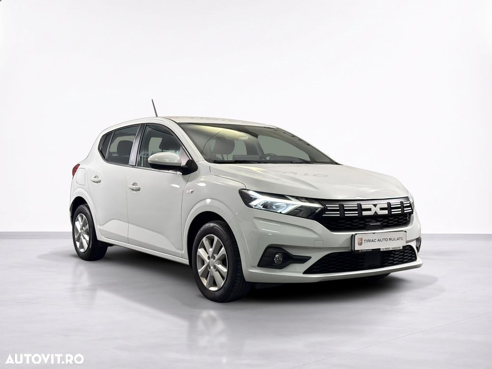 Dacia Sandero - 8