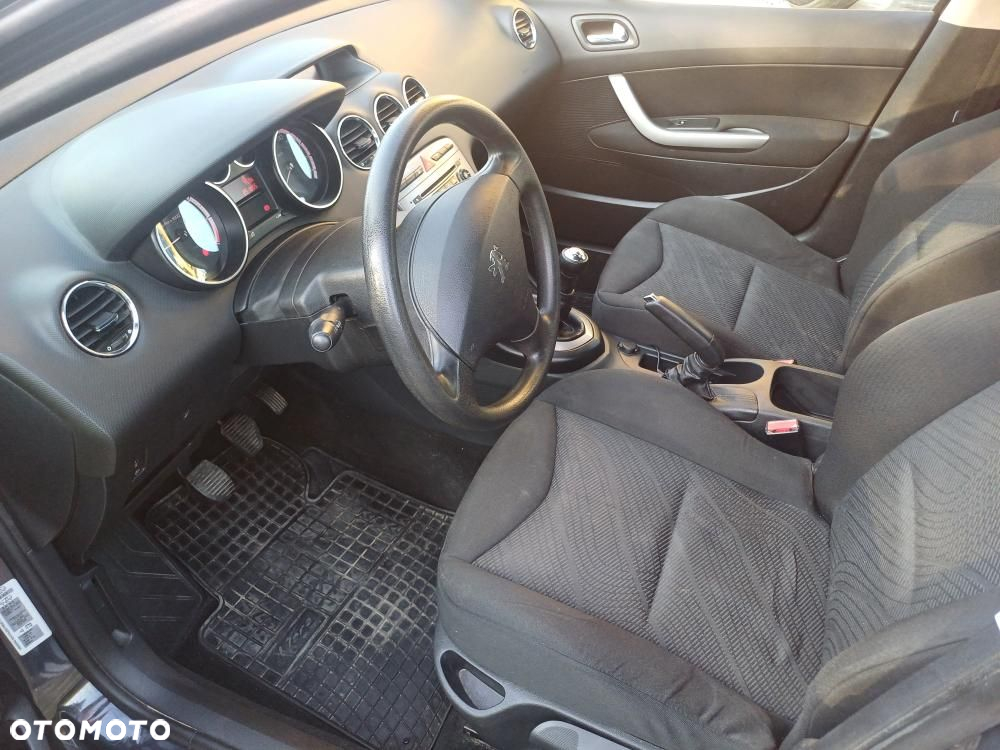 Peugeot 308 1.6 Premium - 8