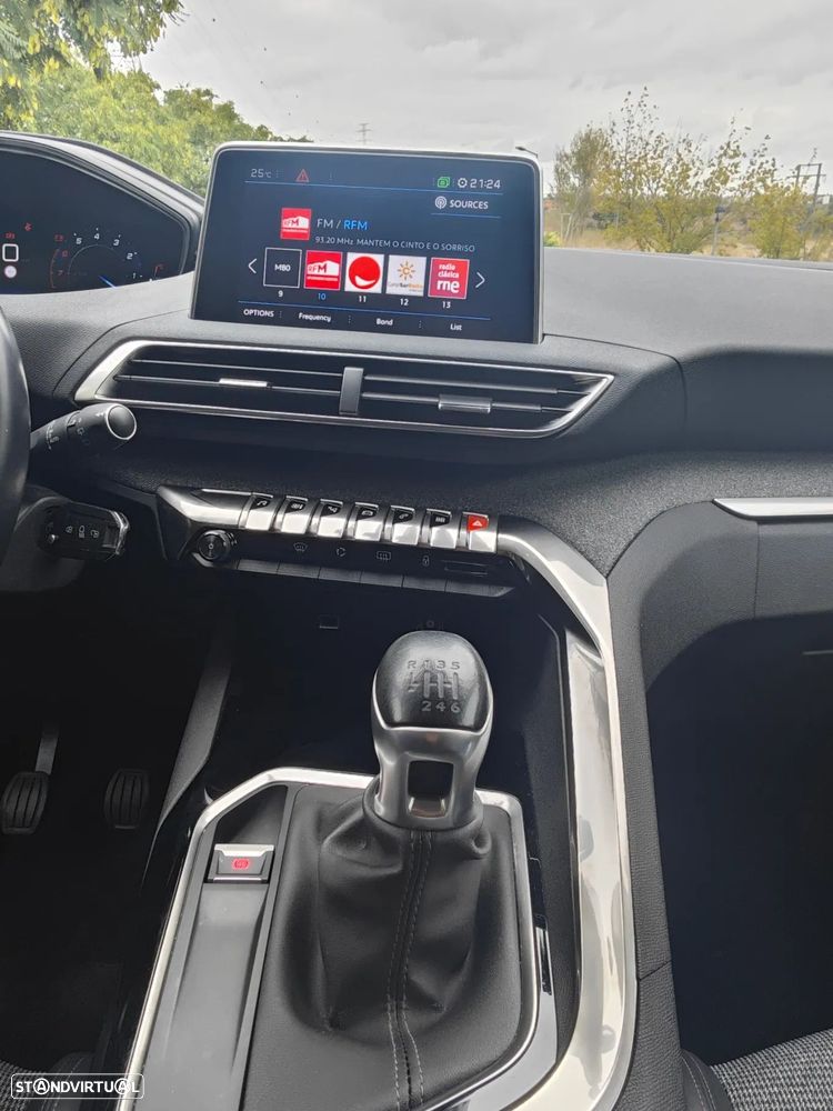 Peugeot 3008 1.2 PureTech Allure - 11