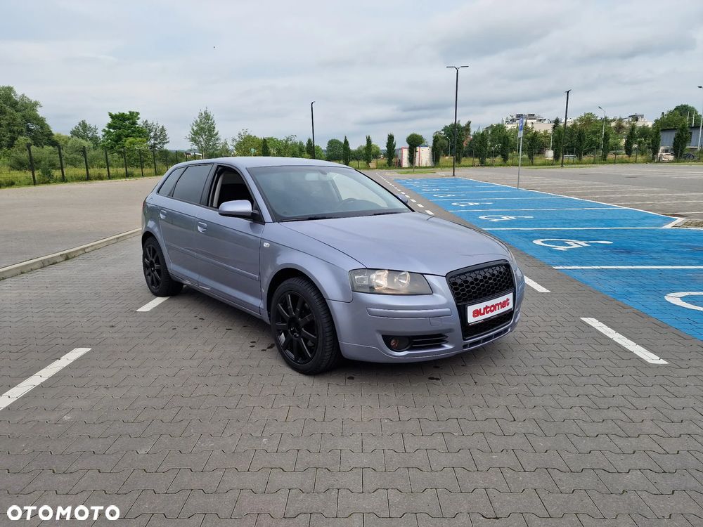 Audi A3 Sportback - 2