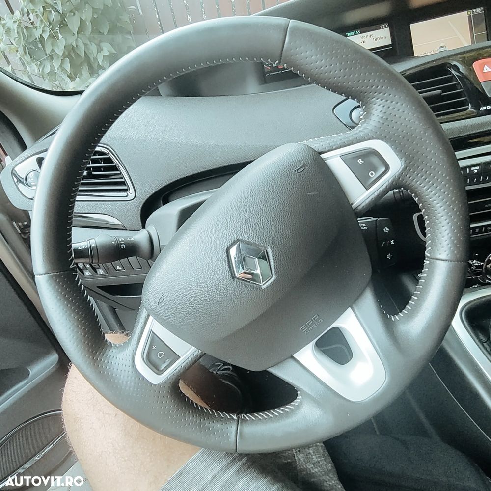 Renault Scenic - 5
