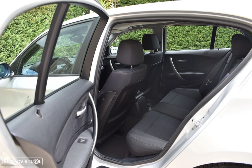 BMW 116 d DPF Edition Sport - 12