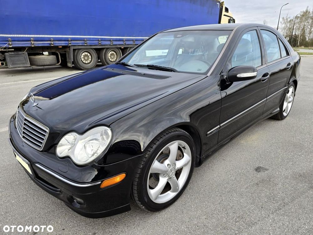 Mercedes-Benz Klasa C 230 7G-TRONIC Avantgarde Sport Edition + - 14