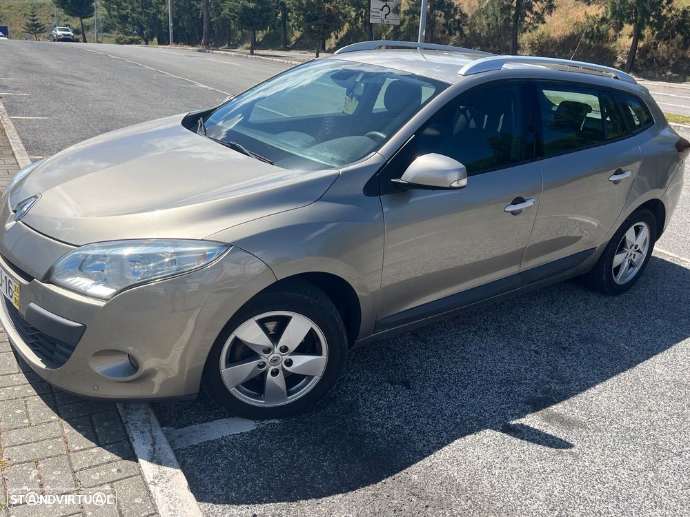 Renault Mégane Sport Tourer 1.5 dCi Dynamique - 1