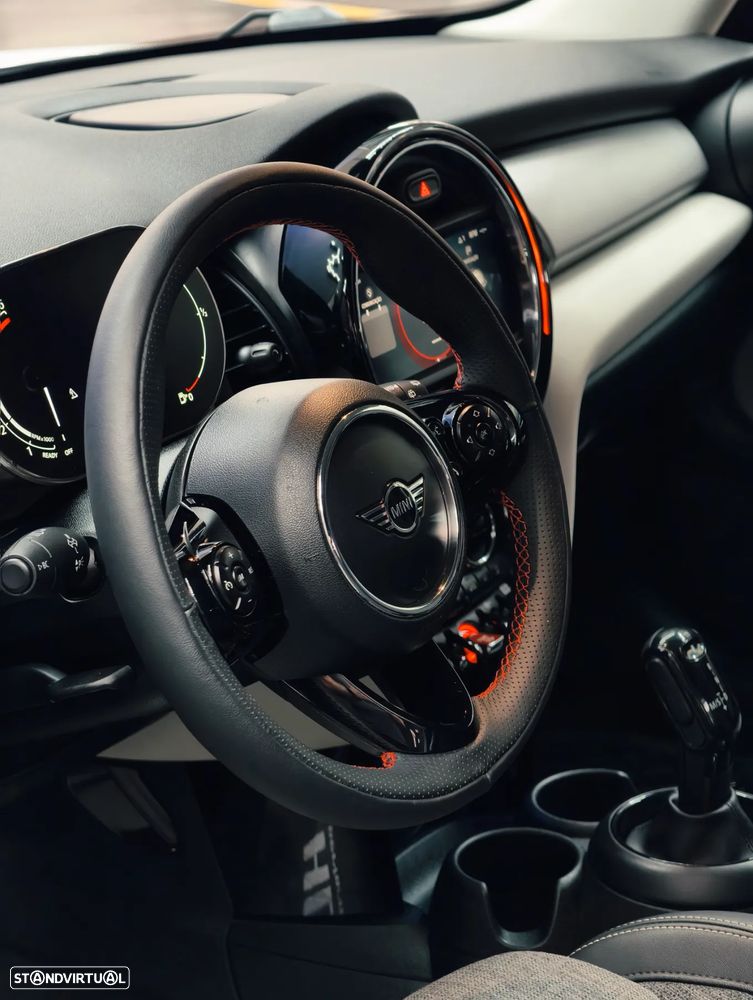 MINI 3 Portas Cooper Auto - 3