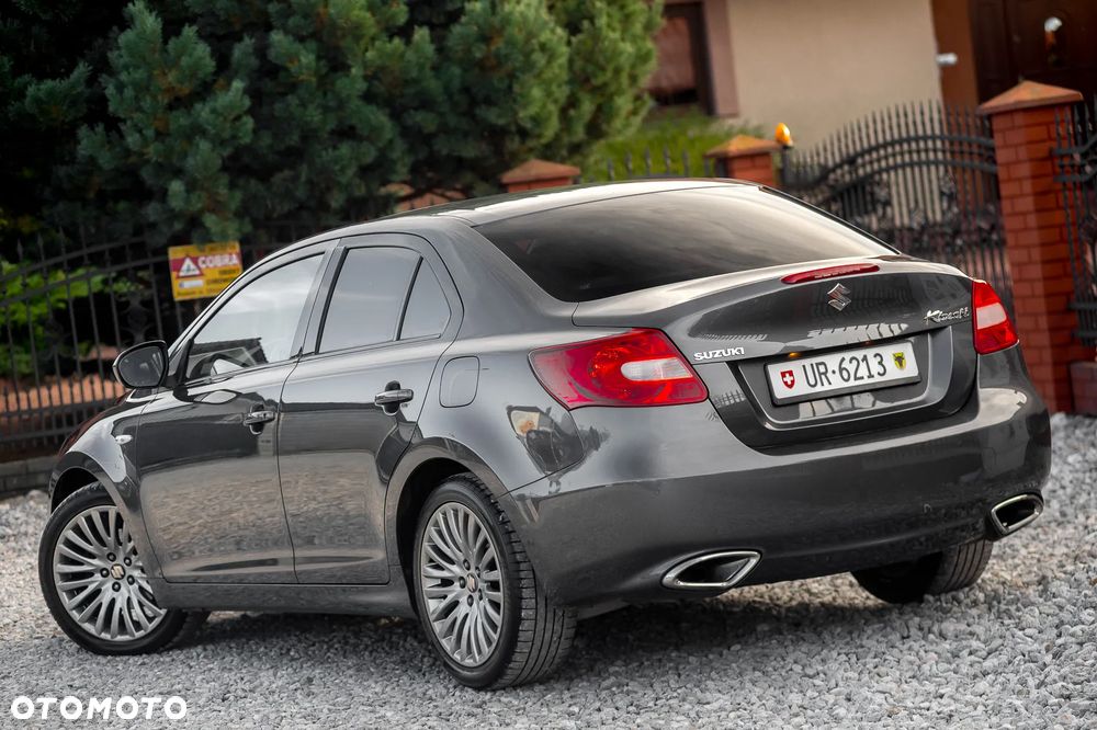 Suzuki Kizashi 2.4 Sport 4WD CVT - 10