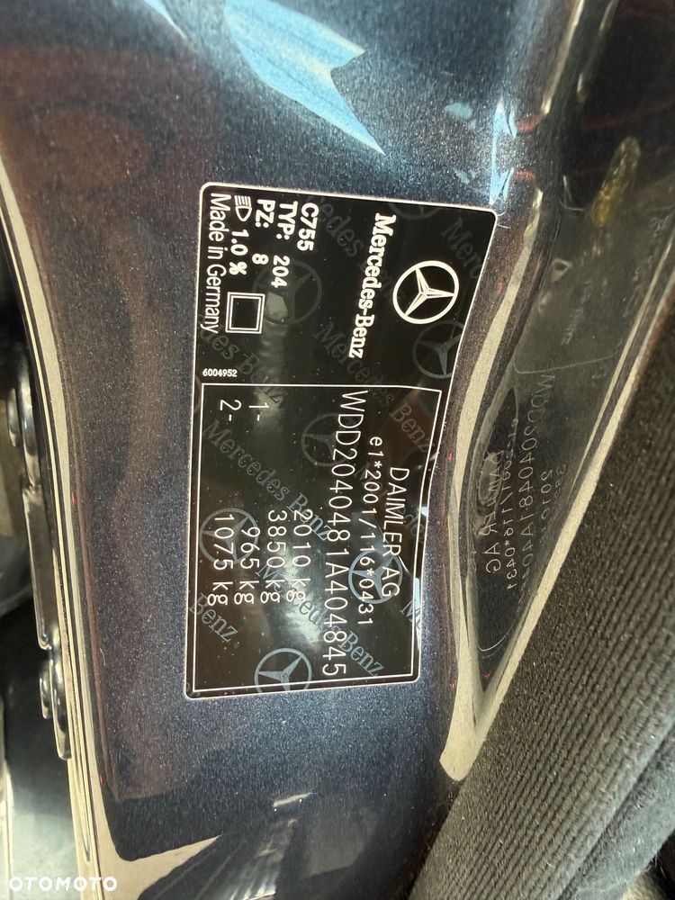 Mercedes-Benz Klasa C 200 CGI Automatik BlueEFFICIENCY Avantgarde - 21