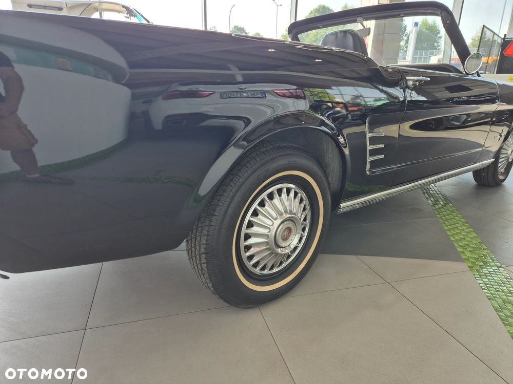 Ford Mustang - 18
