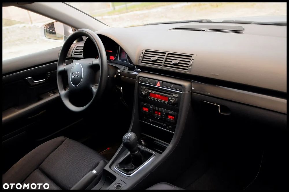 Audi A4 Avant - 26