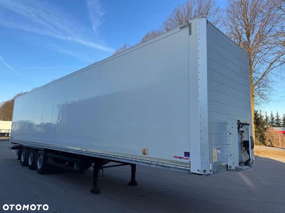 Schmitz Cargobull Izoterma , Doppelstock, oś podnoszona, 437.000 km!! - 5