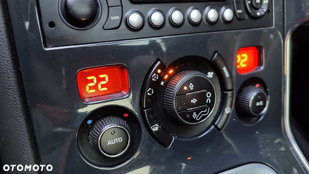 Peugeot 3008 HDi 115 Active - 14