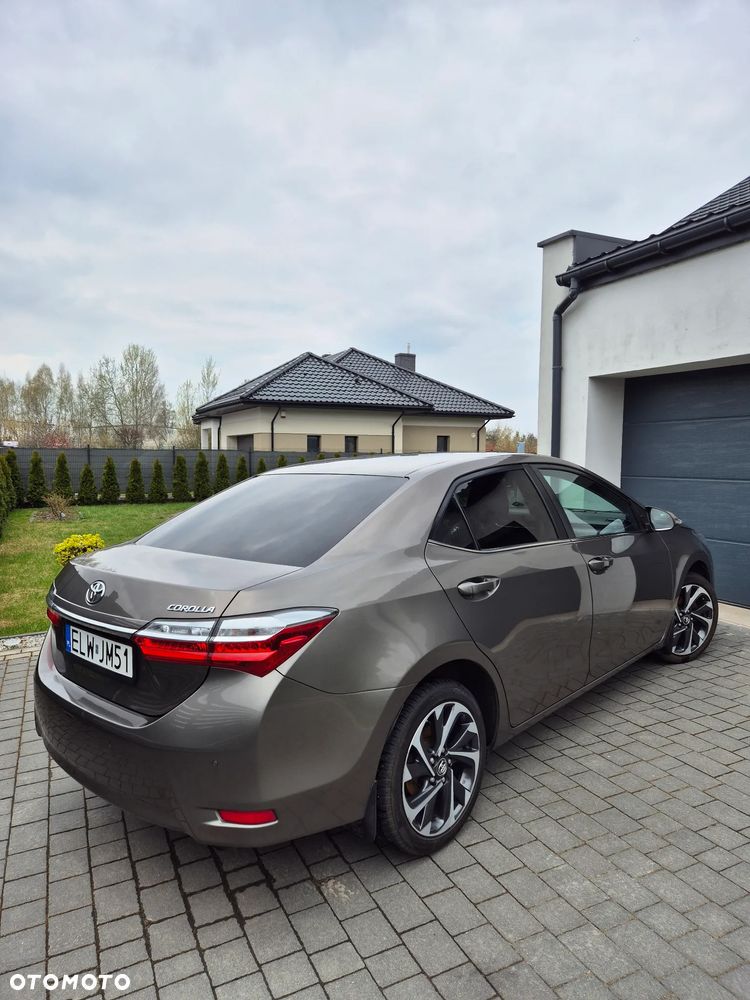 Toyota Corolla 1.6 Executive - 3