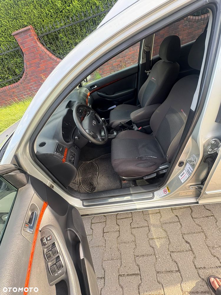 Toyota Avensis 2.0 VVT-i Prestige - 15
