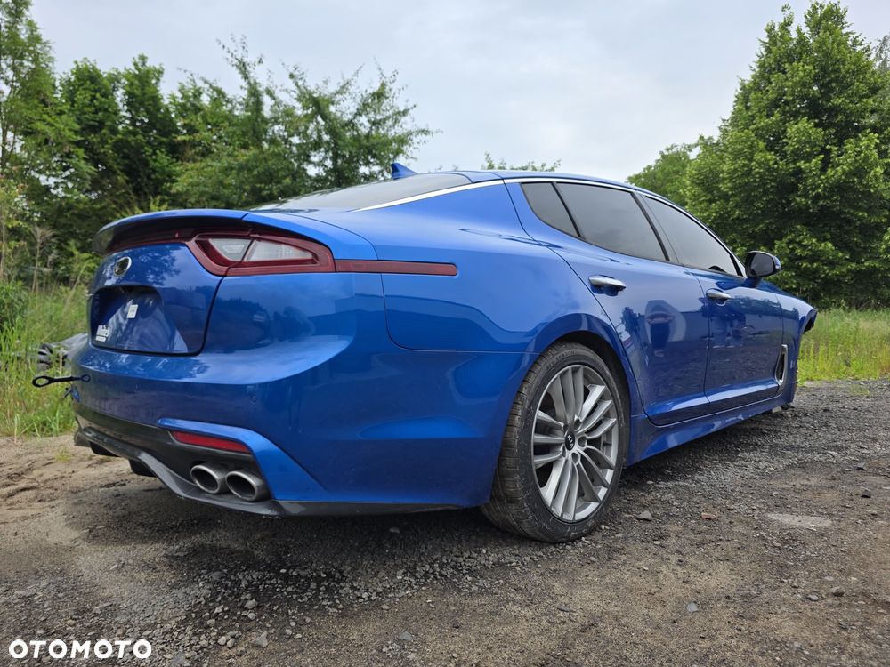 Kia Stinger 2.0 T-GDI GT Line - 23