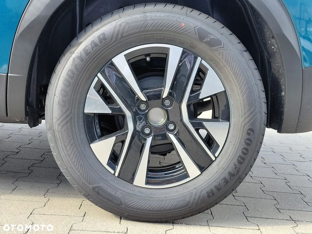 Peugeot 2008 1.2T Edition S&S - 25