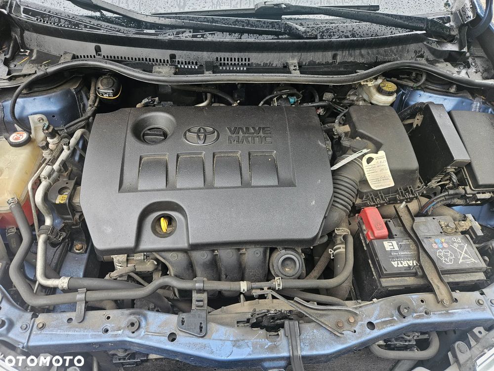 Toyota Auris 1.6 Premium MS - 13