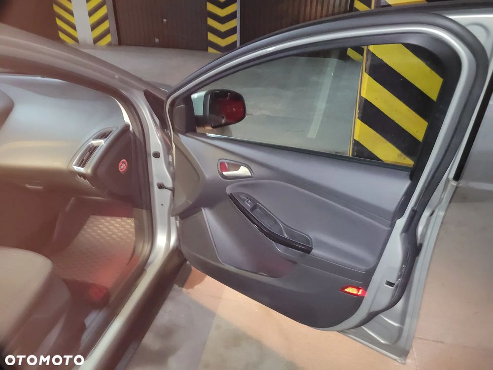Ford Focus 1.5 EcoBoost Titanium ASS - 14