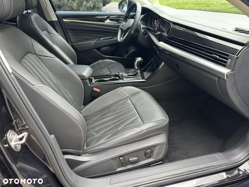 Volkswagen Passat - 8