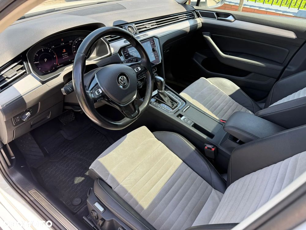 Volkswagen Passat 2.0 TDI BMT 4Mot Highline DSG - 18