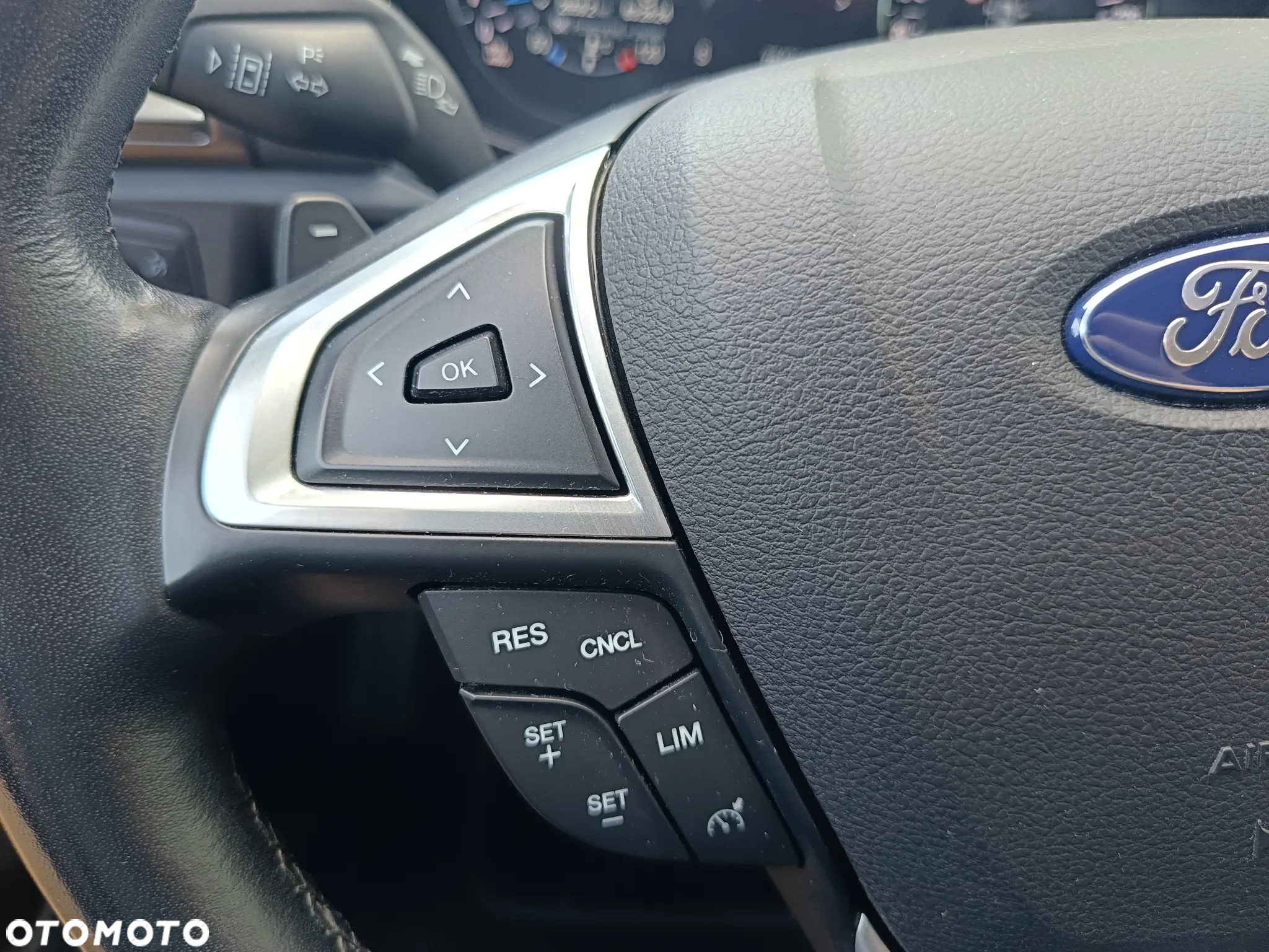 Ford Mondeo 1.5 EcoBoost Titanium - 23