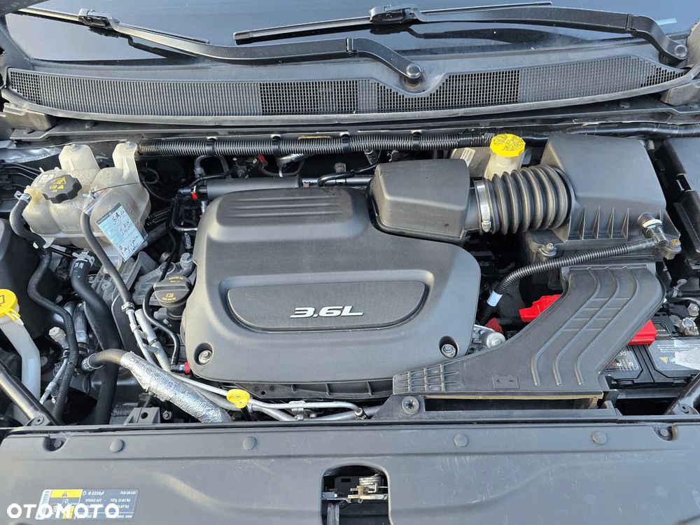 Chrysler Pacifica - 7